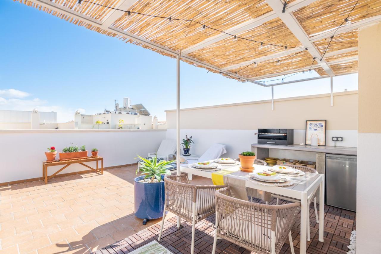 Atico 2 Terrazas Junto Al Mar By Rent Me Estepona